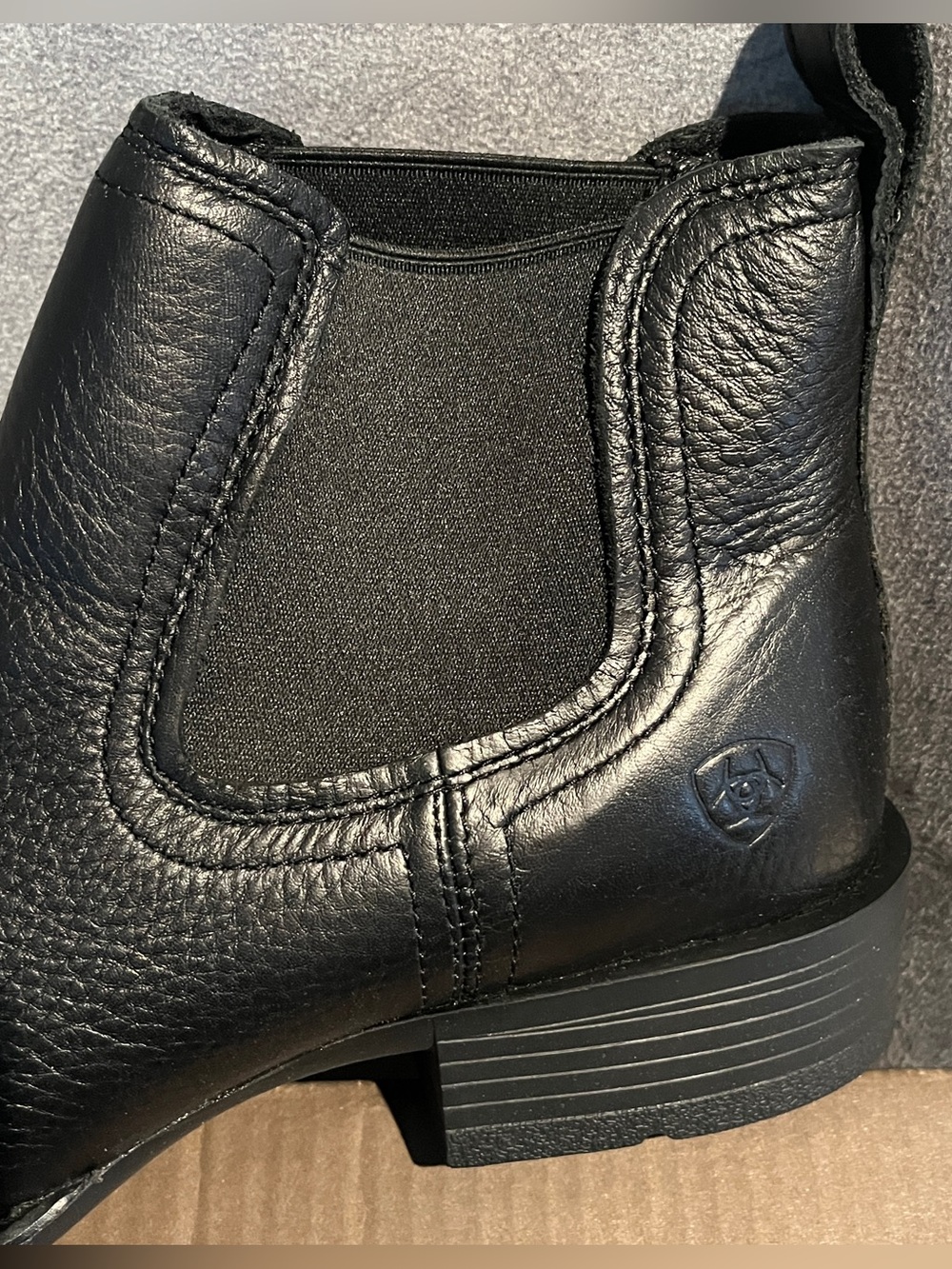 Ariat Men’s Boots Booker Chelsea Wide Square Toe Western Boot Size 10.5 EE Wide - Picture 7 of 15